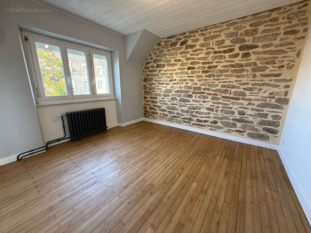 Maison à PLONEOUR-LANVERN