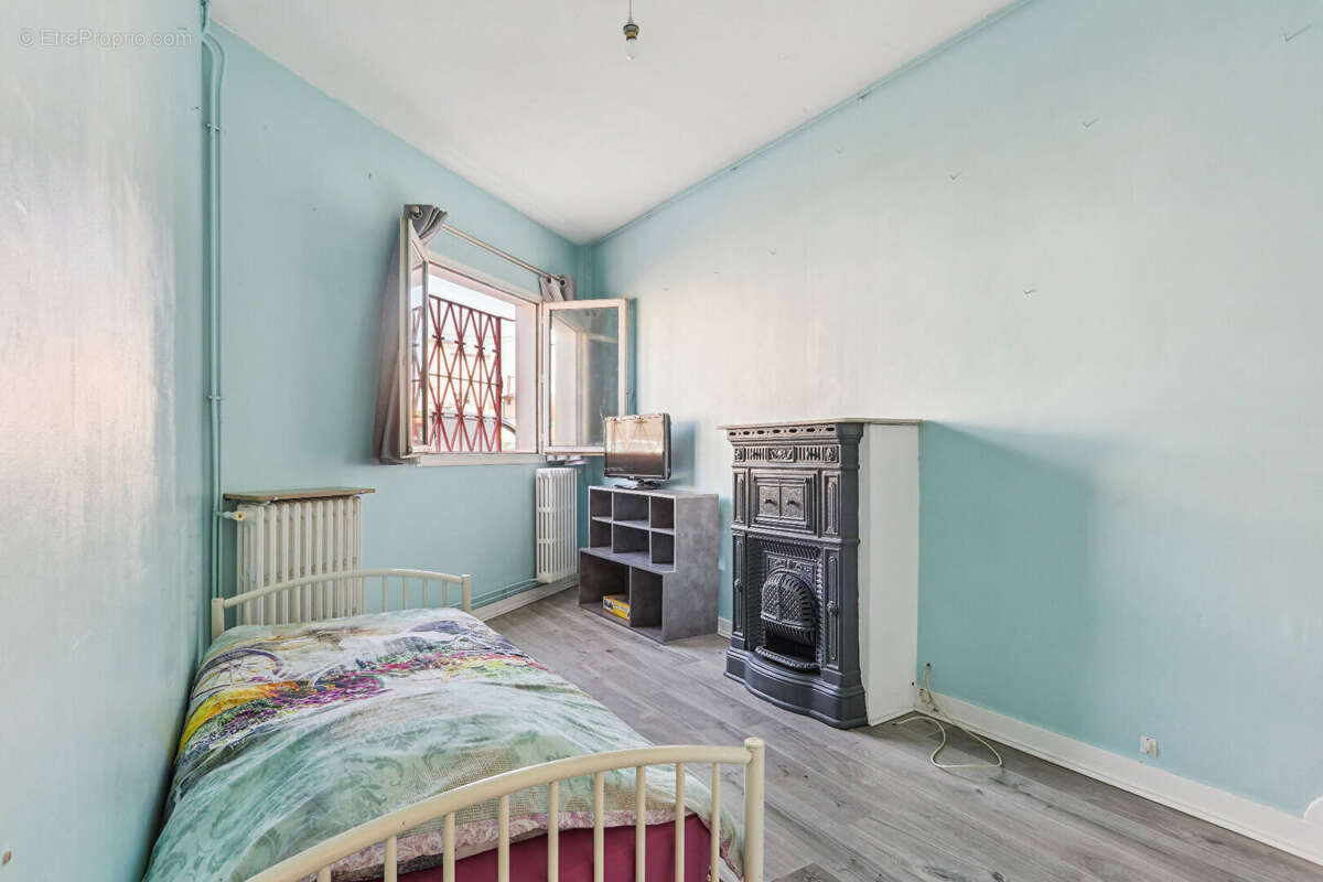 Commerce à ROMAINVILLE