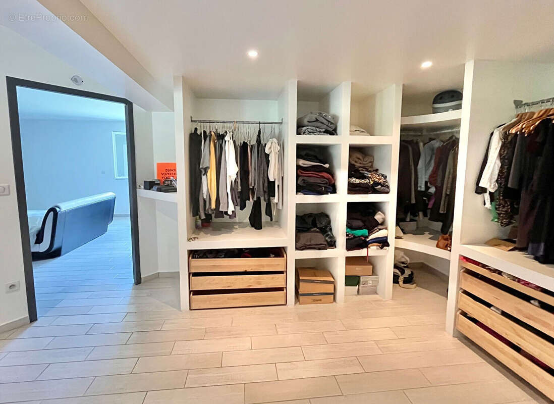 Maison à BOURGOIN-JALLIEU