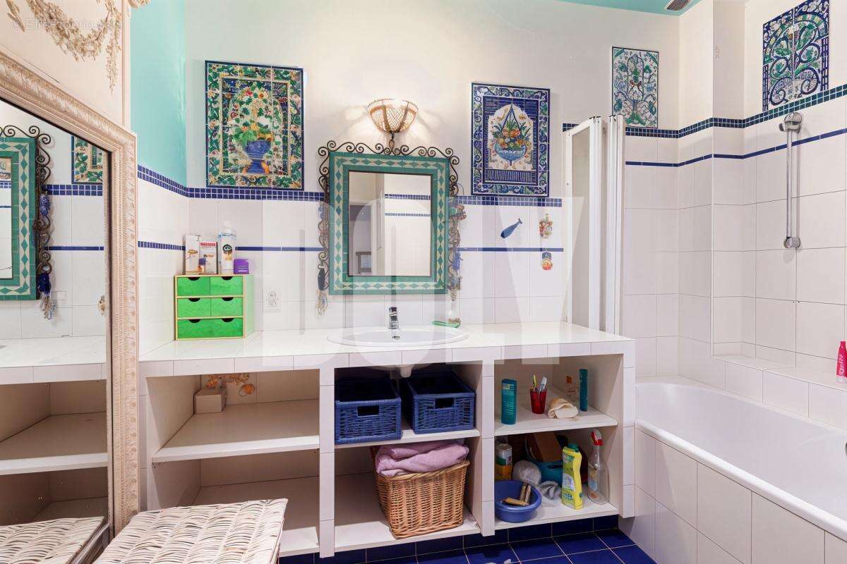 Maison à SAINT-DENIS