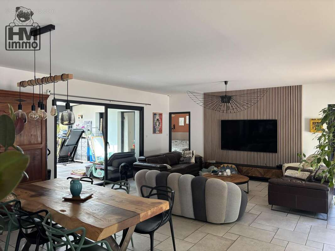 Maison 228 m² à Thouron  - photo 7