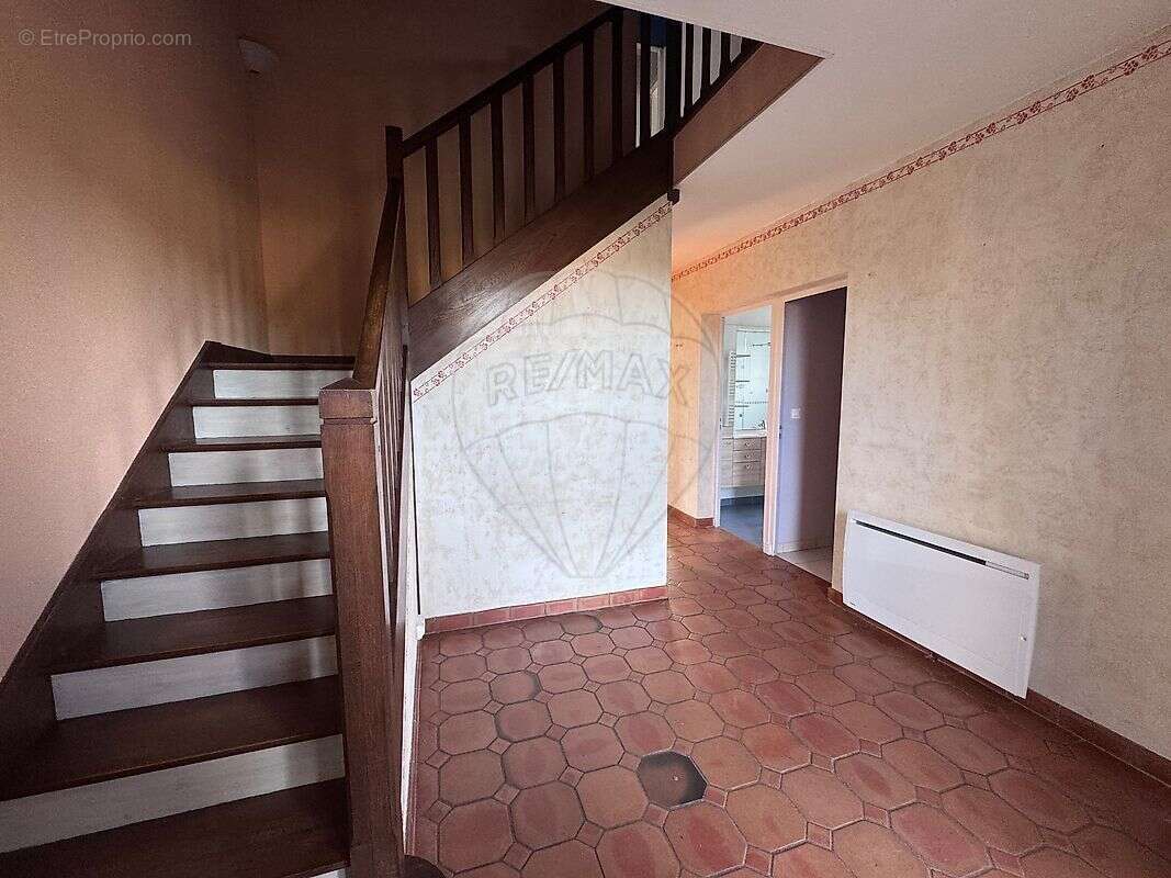 Maison à COULANGES-LES-NEVERS