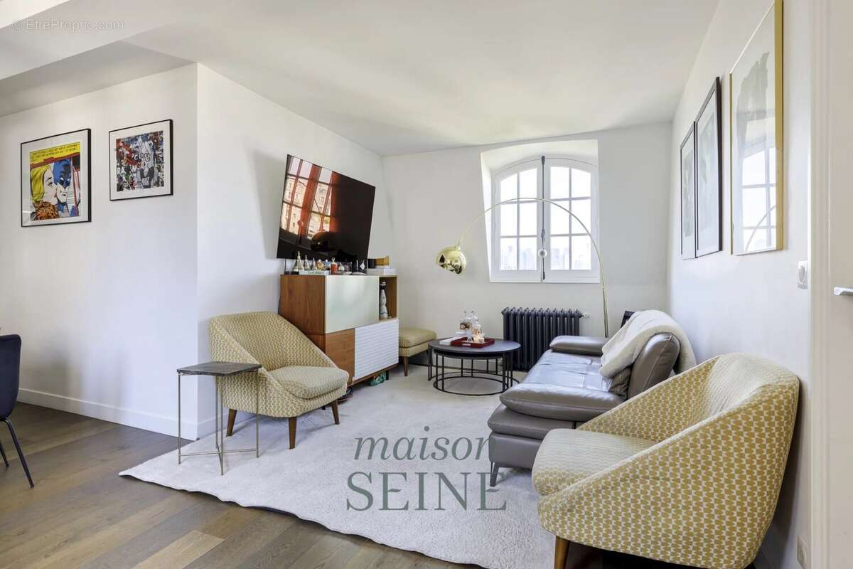 Appartement à NEUILLY-SUR-SEINE