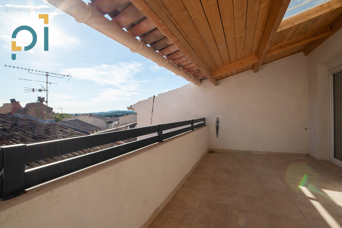 Appartement à LAMBESC