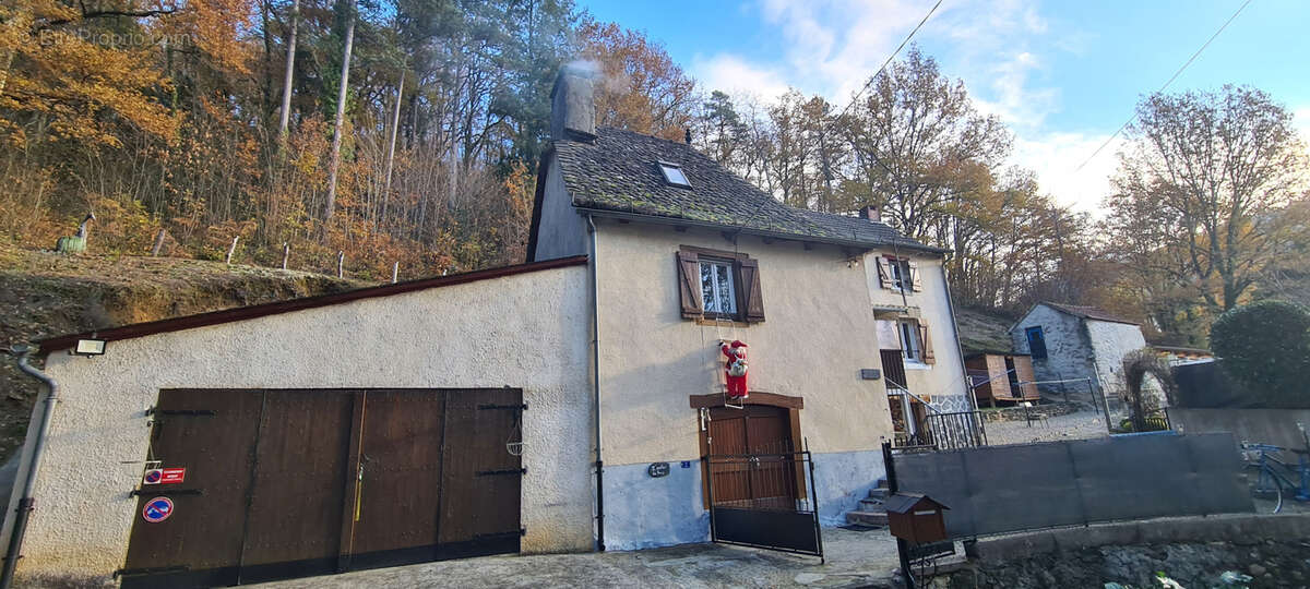 Maison à ARGENTAT