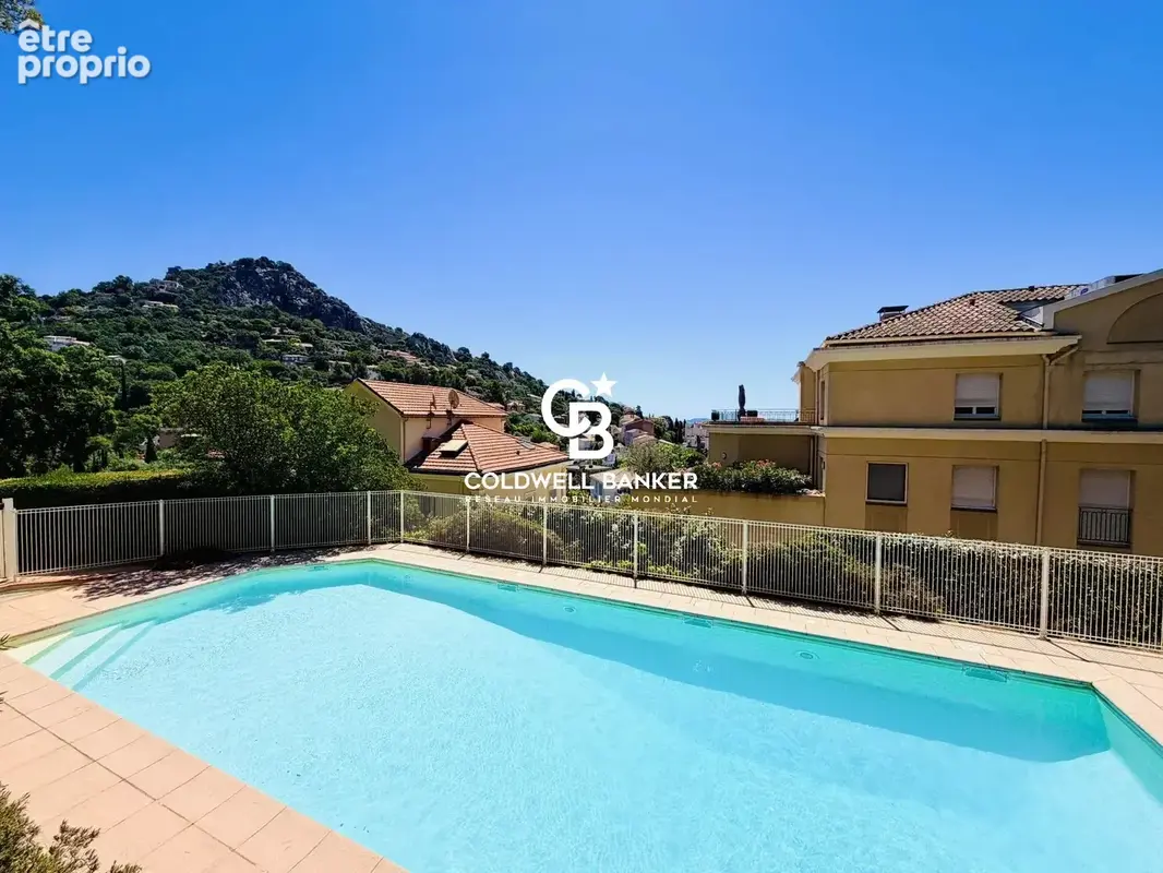 Appartement à HYERES