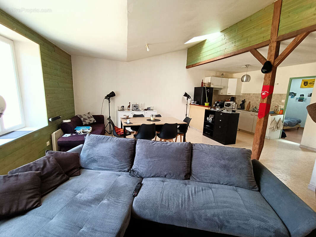 Appartement à LUSSANT