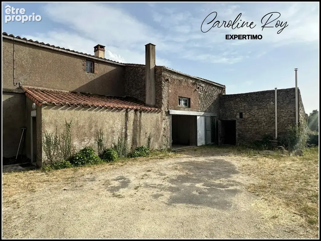 GETIGNE village proche de CLISSON Beau corps de ferme en pierres sur une parcelle d'envion 2000 m2 - photo 7