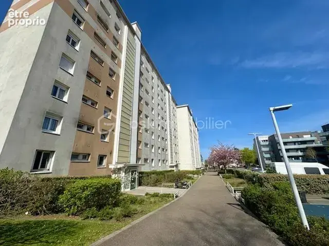 Appartement 3 pièces avec balcon, place de parking et cave, proche RER A Champs-sur-Marne et du futur Métro 15 et 16 du Grand Pa - photo 4