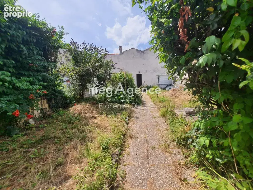 Maison à SAINTES
