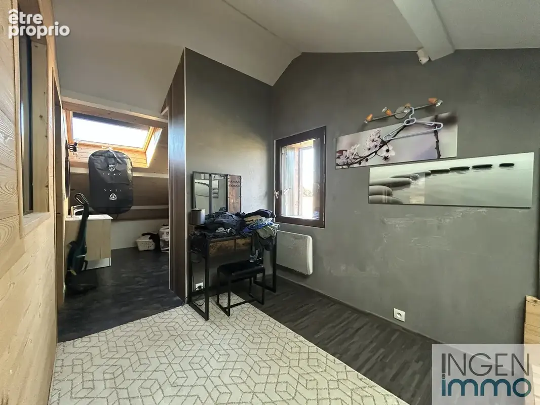 Maison avec piscine de type 5 commune de Groisy - photo 11