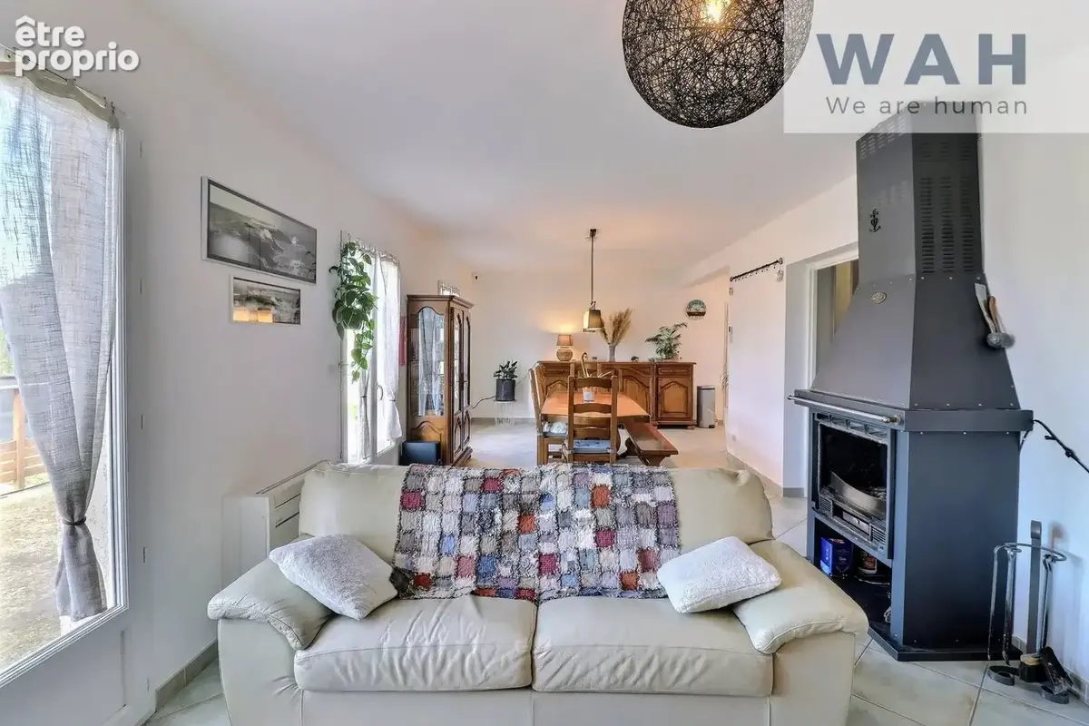 Villa 6 pièces sur terrain de 600m2 - Saint-Laurent-d'Aigouz - photo 7
