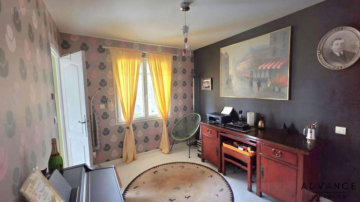 Maison à LA SALVETAT-SAINT-GILLES