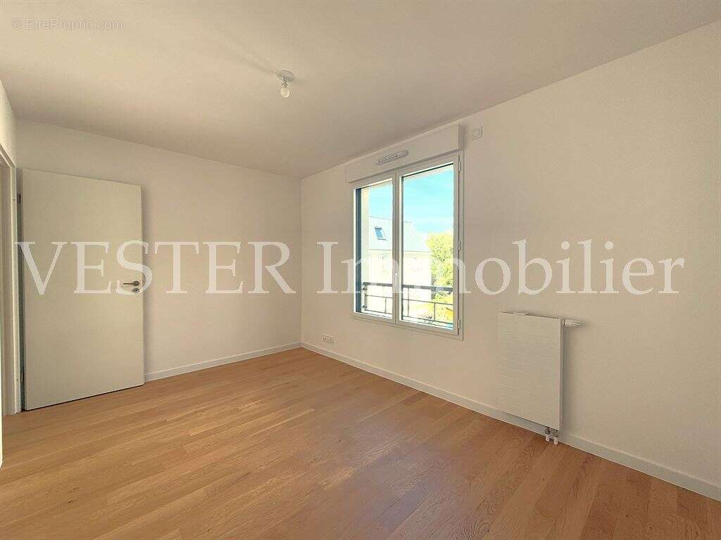 Appartement à SURESNES