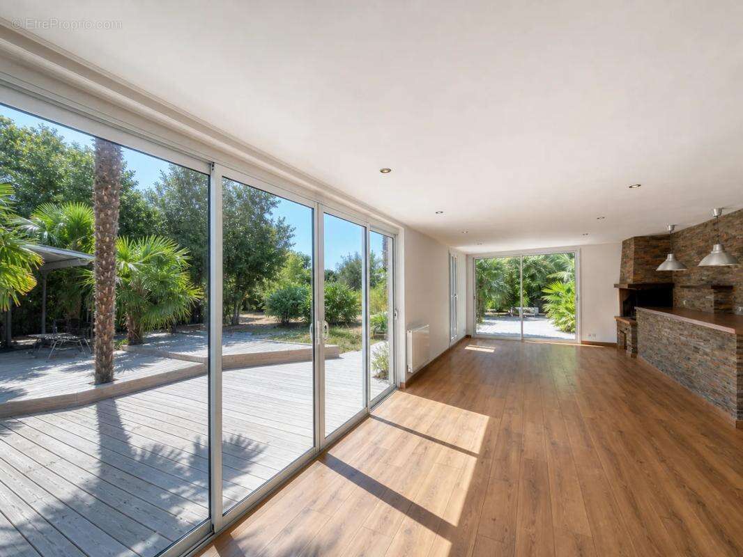 Domaine de réception de charme avec piscine - Parcelle 1 912 m² - photo 16