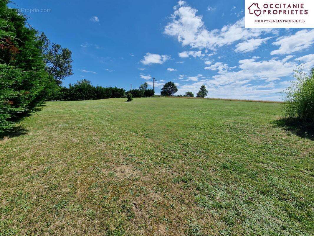 Maison à LA POMAREDE