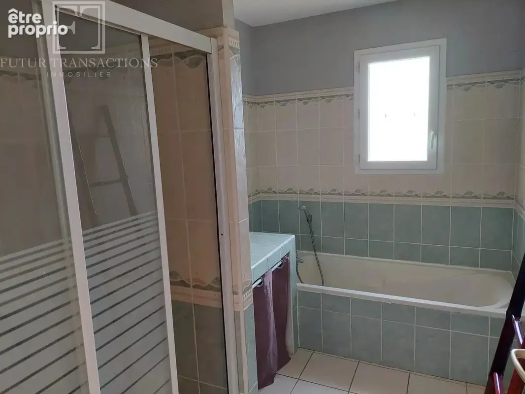 Plain pied sur 2350 m² - photo 14
