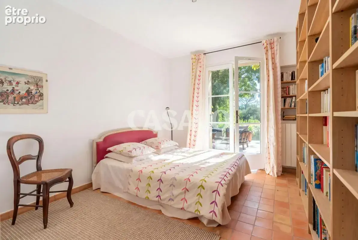 Vente Maison 9 pièces de 219m² - 13100 Aix-en-Provence - photo 17