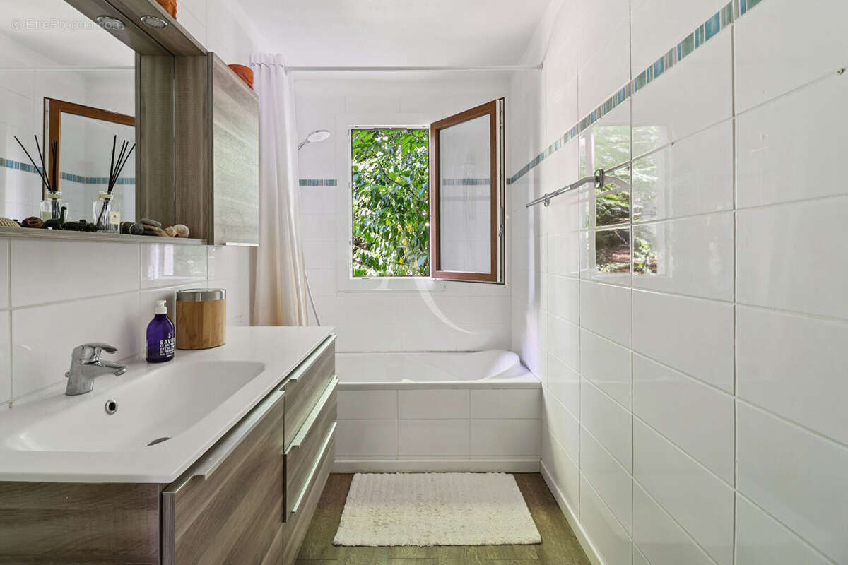 Appartement à GIF-SUR-YVETTE