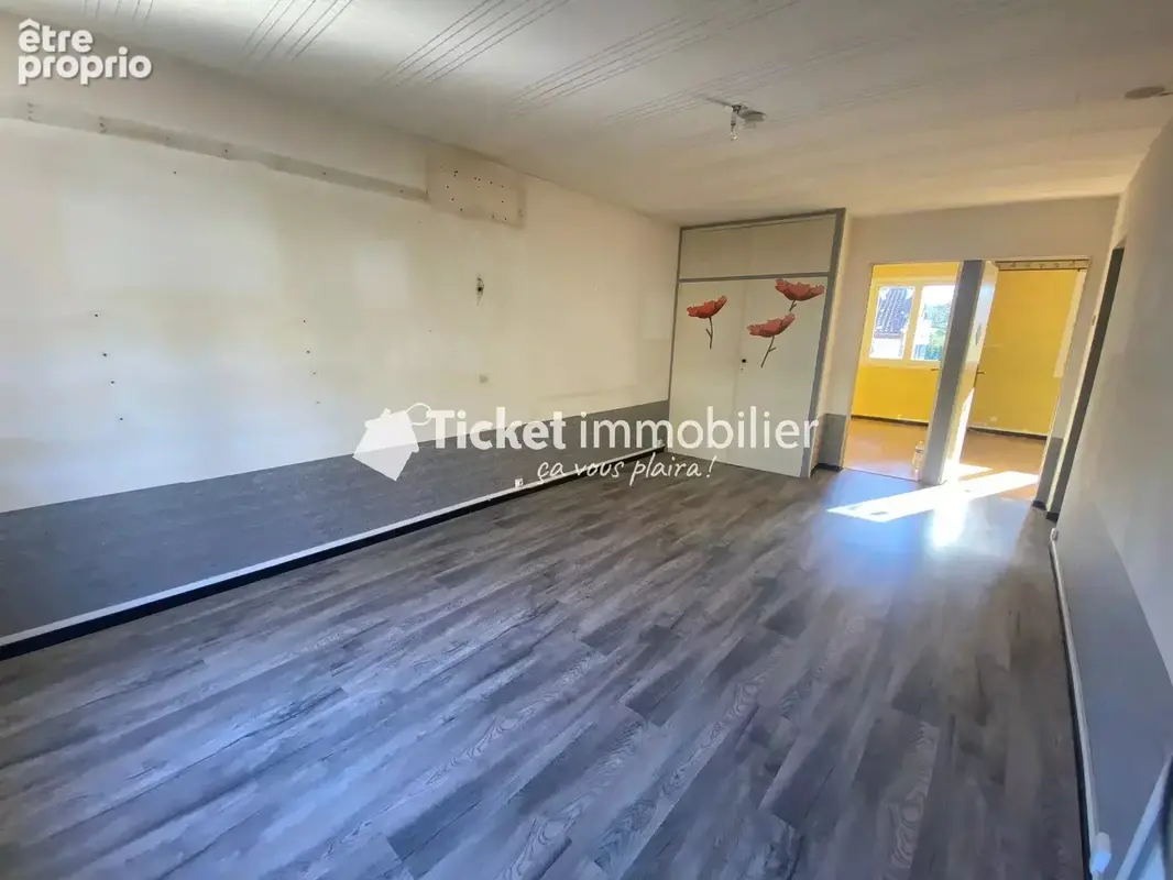 Appartement t3 52,5m2 pompignan 1er étage avec balcon, jardin de 40m2 et accès privatif, sans charges de copropriété, toiture ne - photo 5