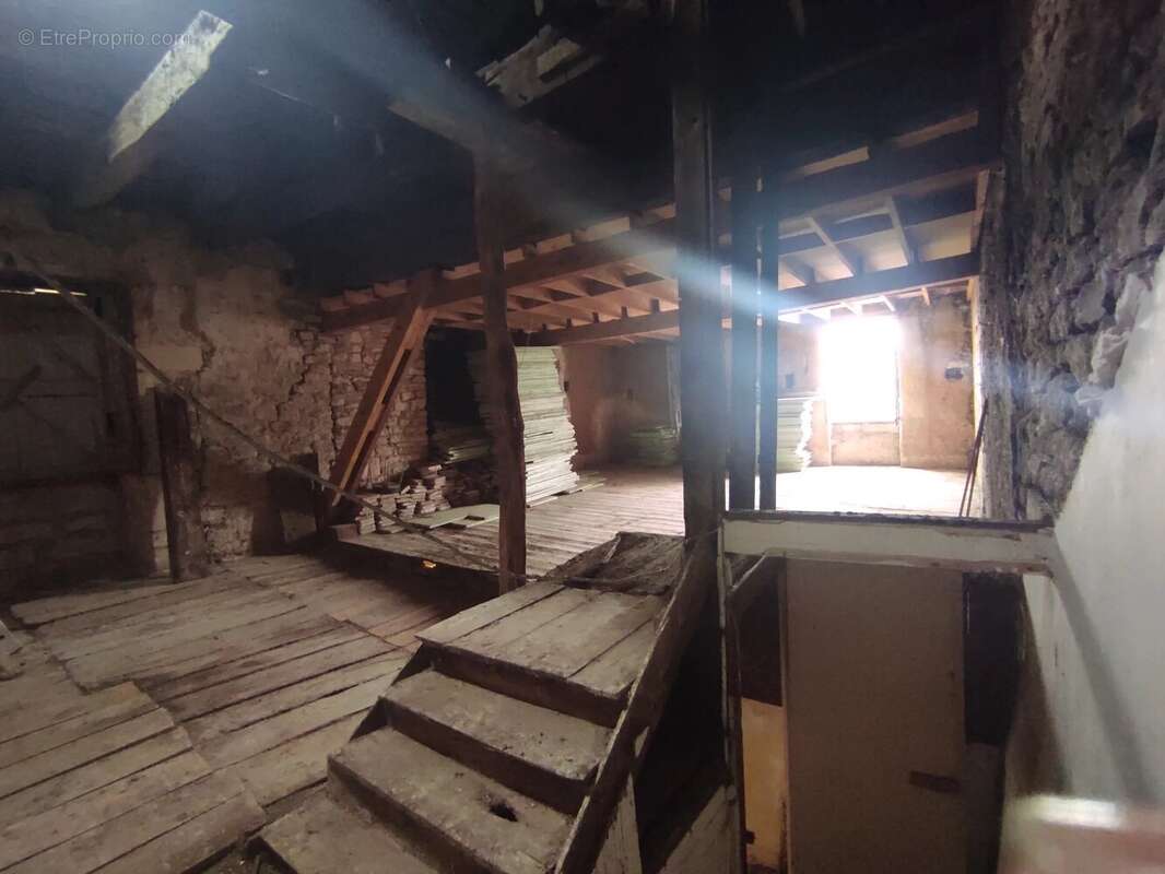 Appartement à MONTPEZAT-DE-QUERCY