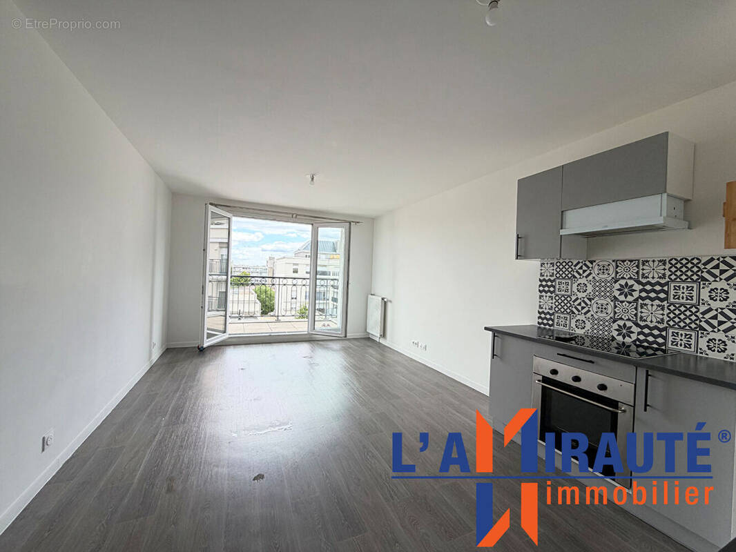 Appartement à SARTROUVILLE