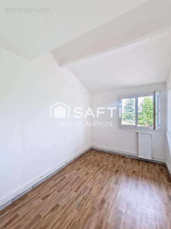 Photo 4 - Appartement à L'ISLE-SUR-LA-SORGUE