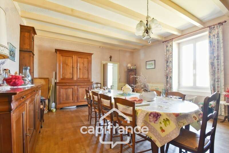 Propriété à vendre 14 pièces PAILLE (17) sur 4800m² de terrain avec nombreuses dépendances - photo 15