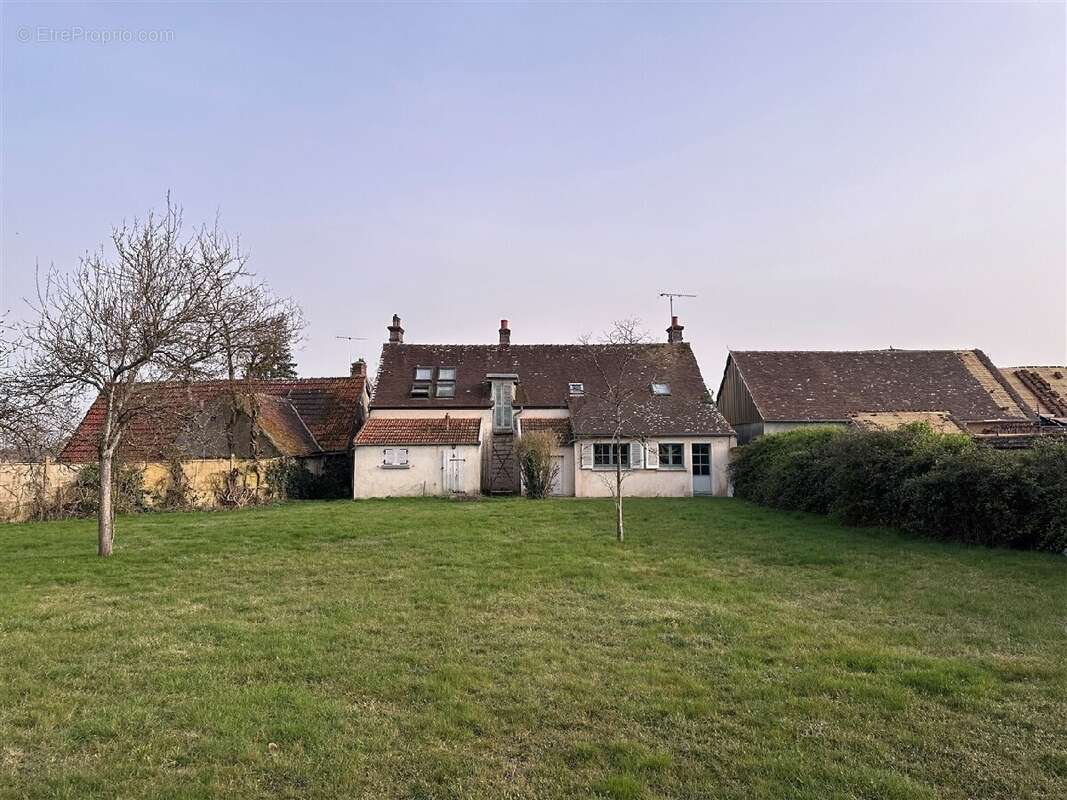 Maison à SAINT-ANGE-ET-TORCAY