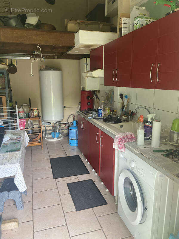Propriété sur 1Ha 10a 55ca, maison ancienne et séchoir aménagé avec dépendances - photo 22