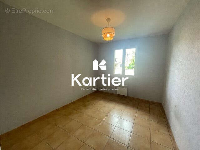 Maison à LAMOTHE-MONTRAVEL