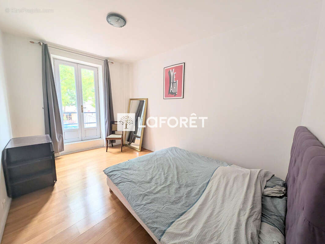 Appartement à PARIS-10E