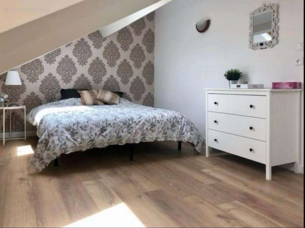 Appartement à COMBRIT