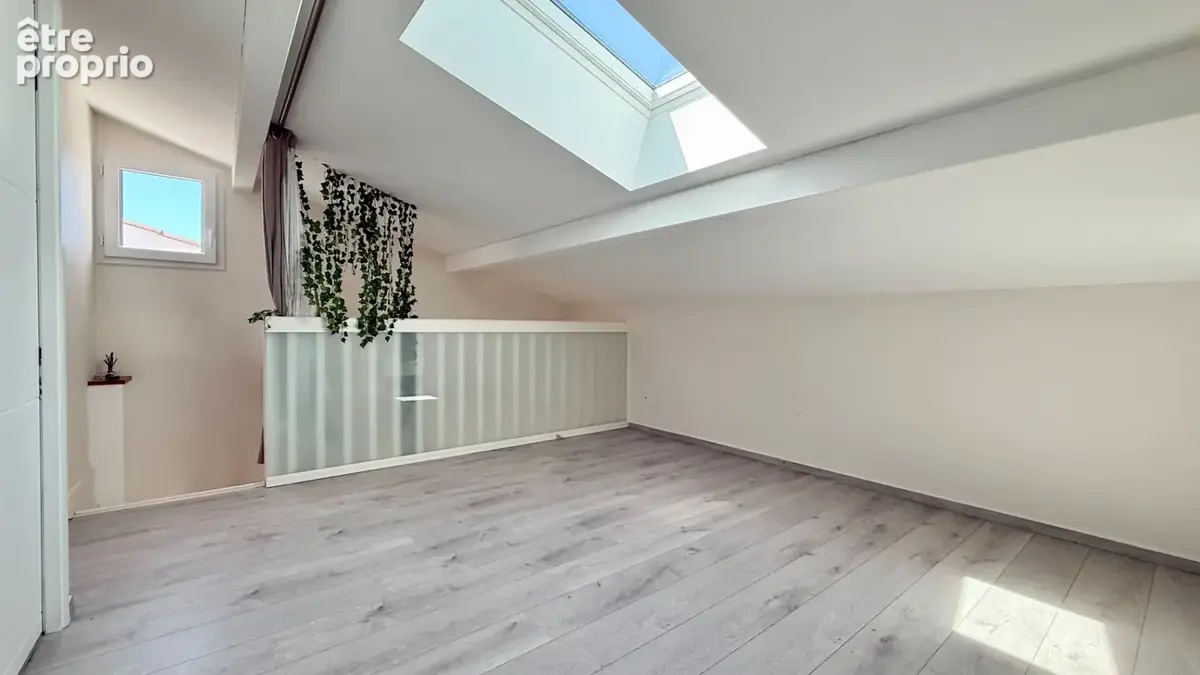 Appartement T4 de standing avec terrasse ? Brindas - photo 5