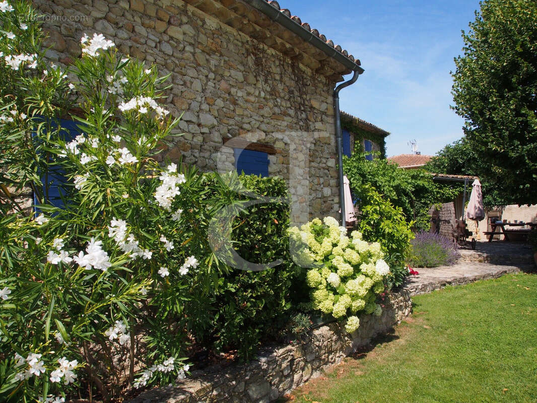 Maison à VAISON-LA-ROMAINE