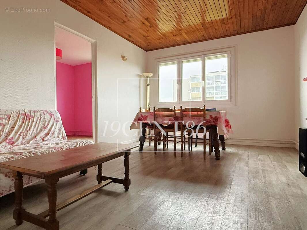 Appartement à SAINT-PRIEST