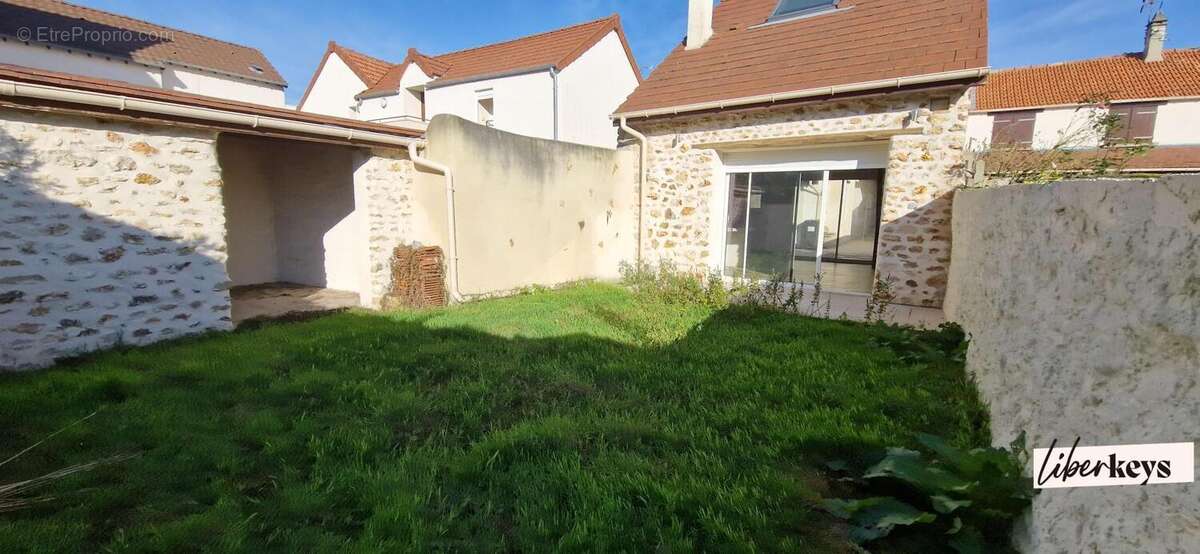 Maison à MARCOUSSIS