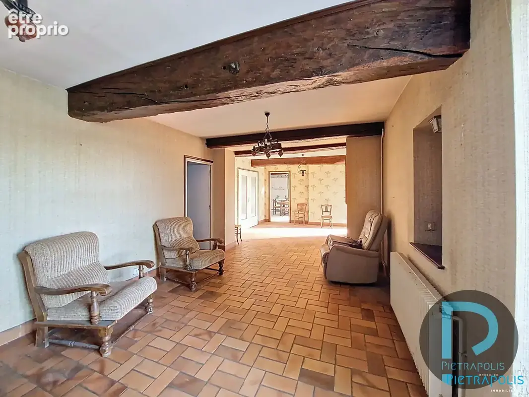 Maison 193 m² à Villars-Les-Dombes  - photo 7