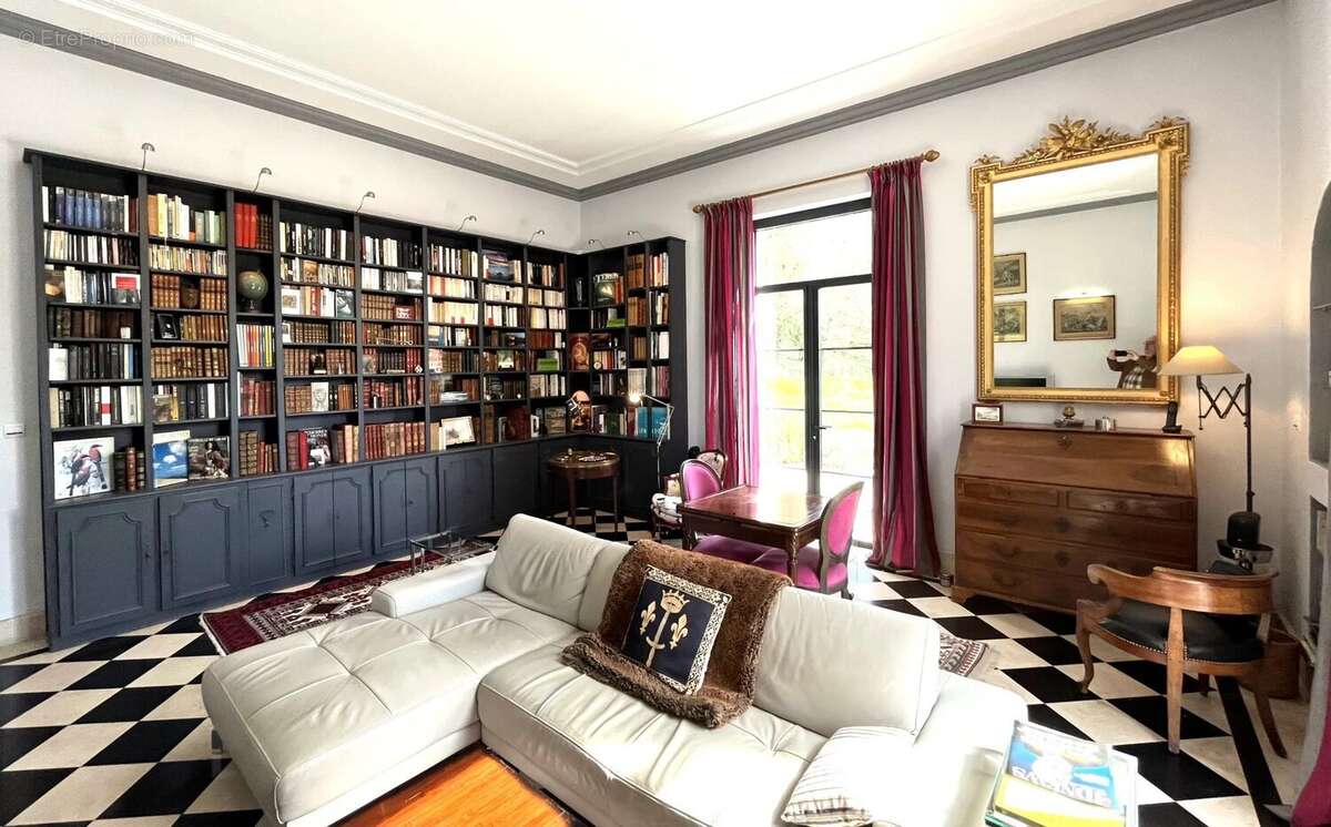 Maison à VOEUIL-ET-GIGET