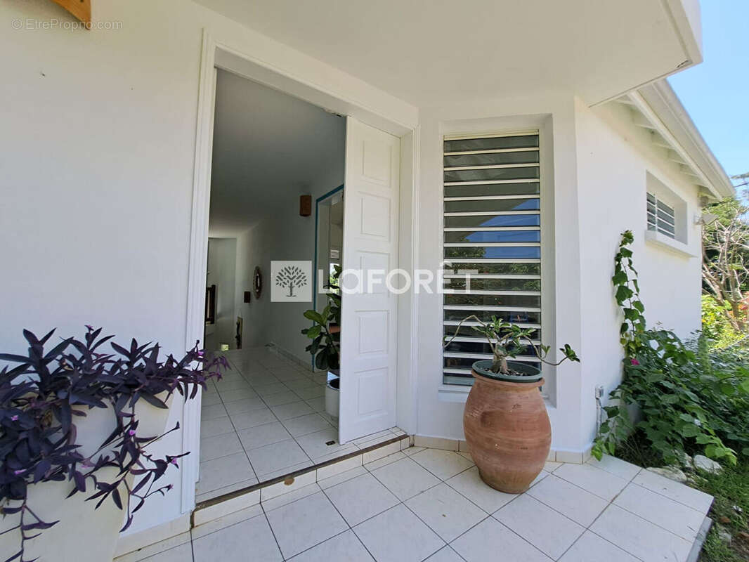 Villa Goyave 4 pièce(s) 158 m2 - photo 3