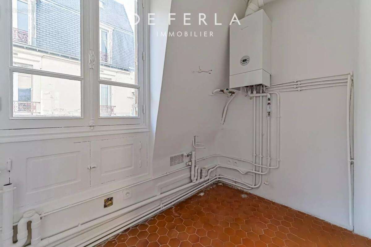 Appartement 45 m² à Paris-7e  - photo 5
