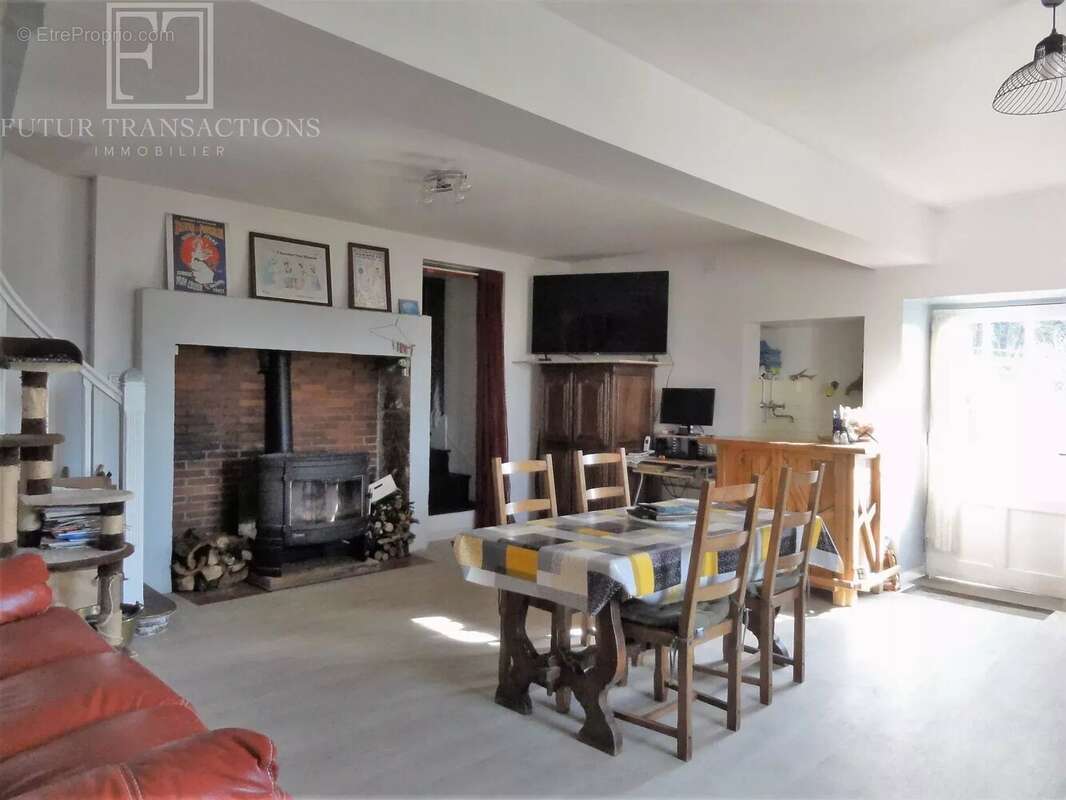 Maison à CHATEAU-L&#039;EVEQUE