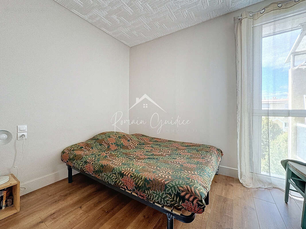 Appartement f4 81 m2 refait à neuf - photo 17