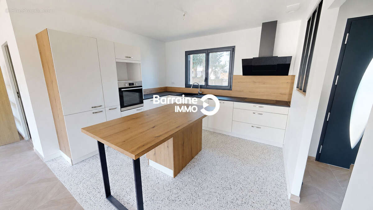 A vendre proche landerneau - tremaouezan maison t6 111m² recente garage jardin - photo 5