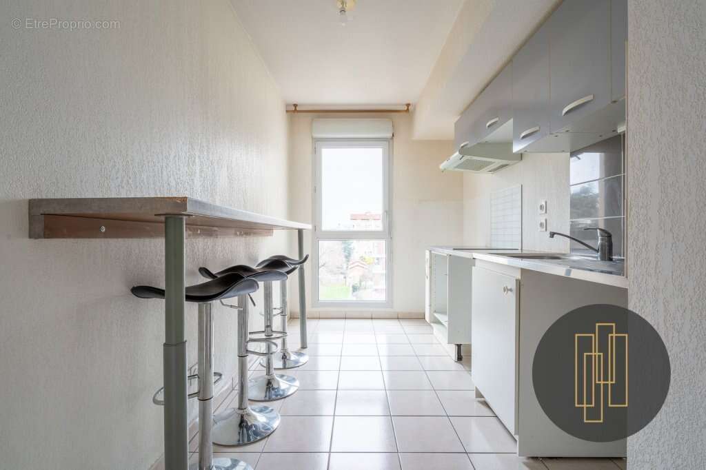 Exclusivité - Appartement T3 avec balcon et garage - photo 9