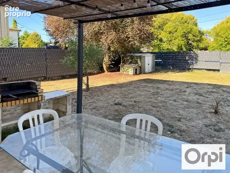 FLEURANCE, maison rénovée avec garage et jardin - photo 4