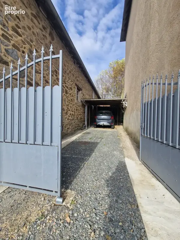 Maison de charme en pierres avec des espaces extérieurs très cosy. - photo 10
