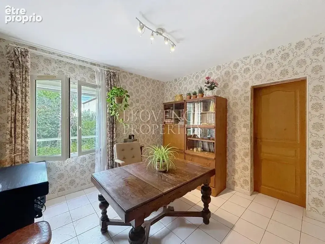 CARQUEIRANNE – Villa 154 m² avec vie de plain-pied, terrain piscinable de 857 m², à 5 min des plages - photo 8