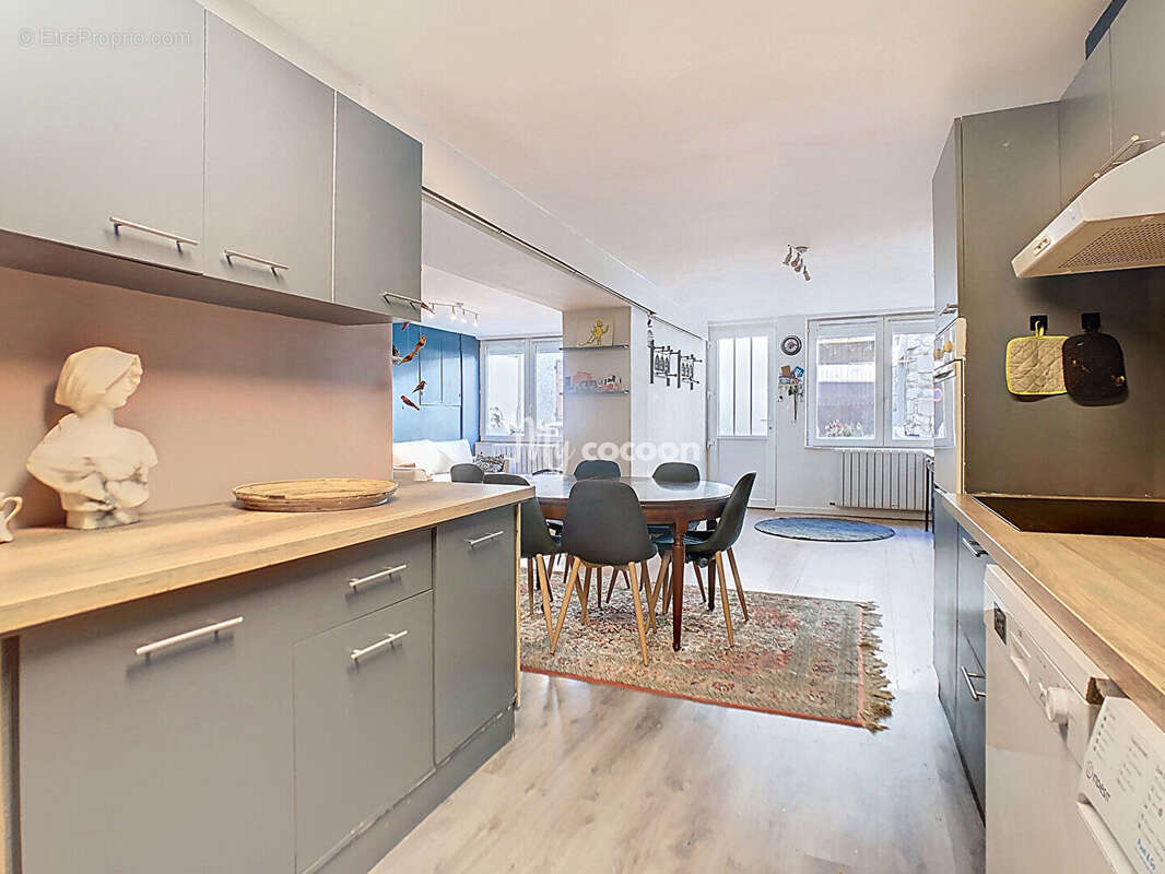 Maison à SAINT-DENIS-EN-BUGEY