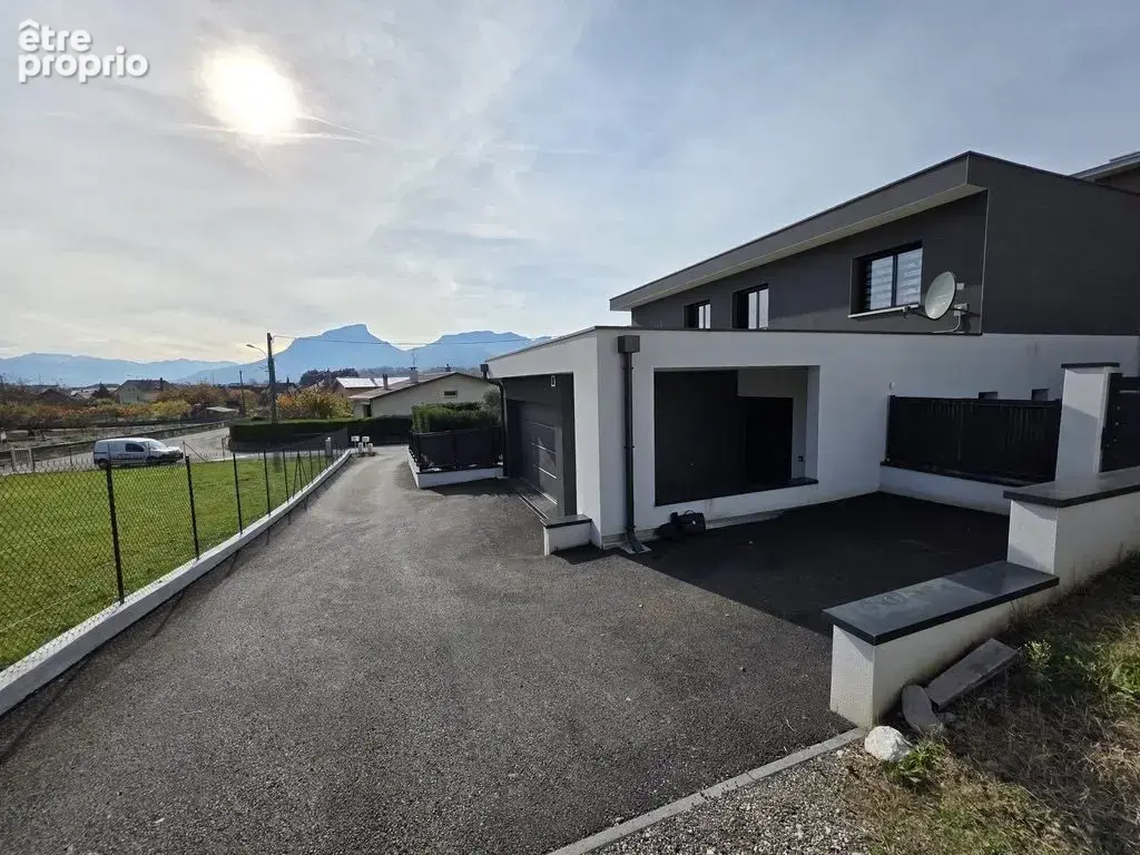 Maison de standing avec piscine - photo 3